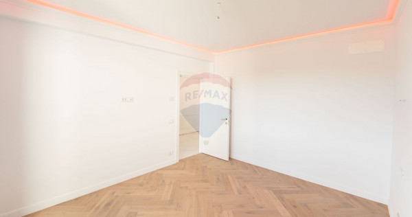 Apartament nou, 3 camere, vânzare, cartier cu pază