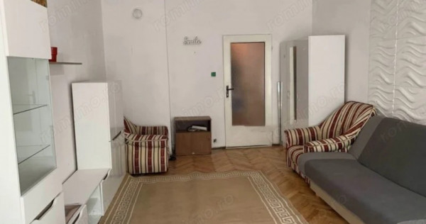 1 camera in zona Medicinei