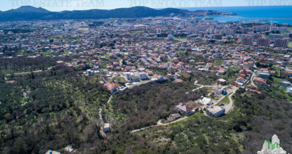 Teren de in Bar Muntenegru