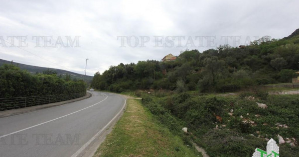 Teren de in Herceg-Novi Muntenegru