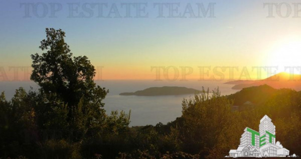 Teren de in Budva Muntenegru