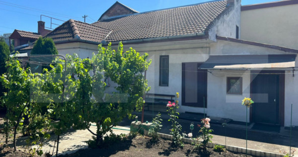Casă de vanzare, cu 3 camere, 85 mp, zona semicentrala