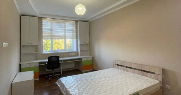 2 camere in zona Aradului