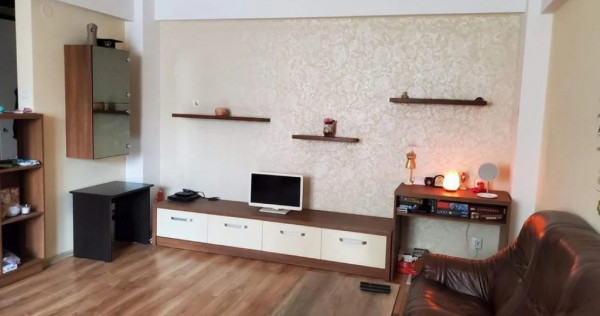 2 camere in zona Girocului