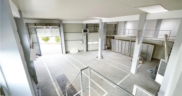 Cladire Servicii Curte