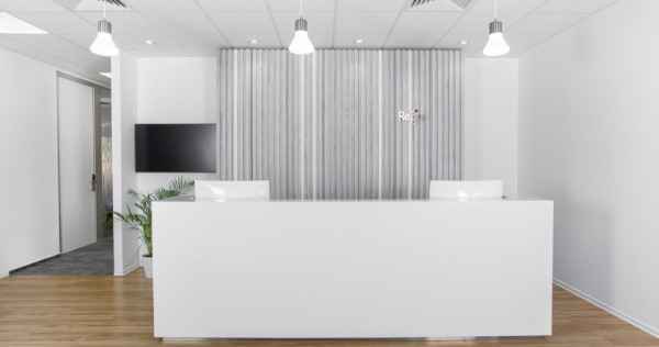 Acces nelimitat la spații de co-working în Regus Primavera