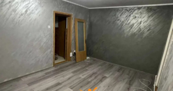 Podu Roș, Ap 3 cam, SD, et 1 din 4, 60mp, bloc din 1965