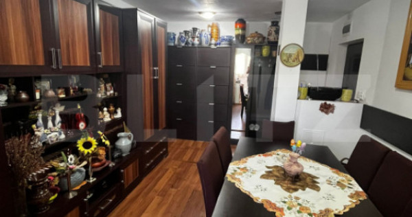 Apartament 2 camere, decomandat, zona Imparatul Traian
