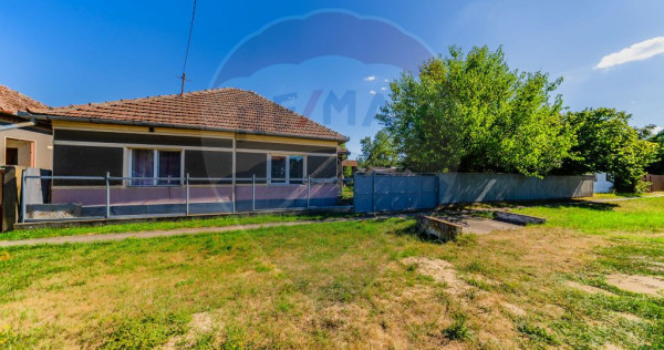 Casă+teren 2880 mp de vanzare in Tipar la 12 km de Chisi...