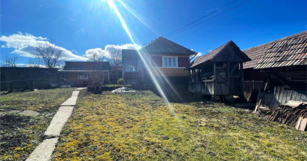 TUR 3D! Locuinta traditionala 4300 mp teren,pomicultura,an