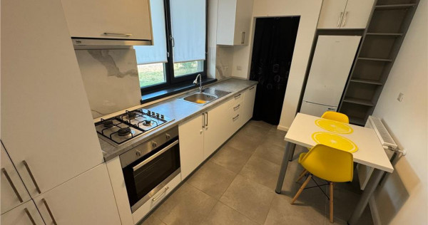 Garsoniera 40 mp, mobilata si utilata, parcare , complex Ozo