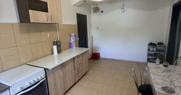 Apartament 2 camere PARTER-stradal, 55 mp, cv9