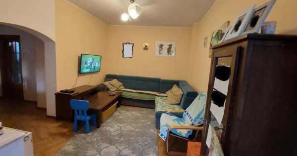 Casă situată în zona Brătianu din cărămidă