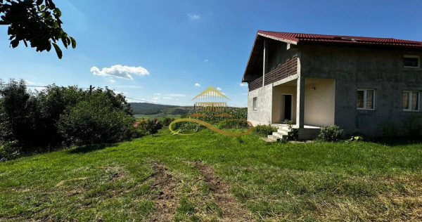 Casa de vanzare in Secuieni / Bacau