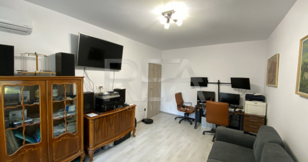 Apartament 2 Camere , Decomandat , Centrala Proprie , Zona M