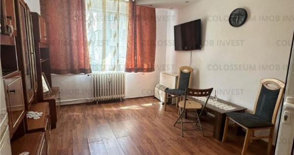 Camera de camin, cu baie si bucatarie - zona Tractorul