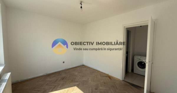 ???? Apartament 2 camere, Centru – Etaj 3