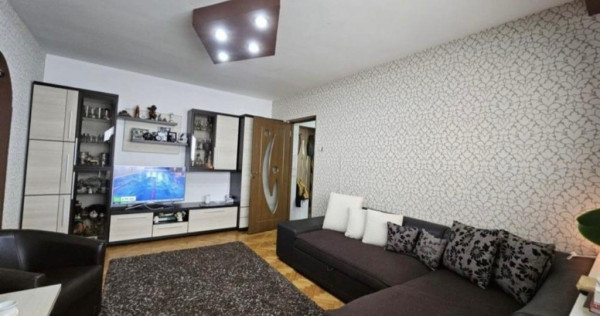 Apartament 2 camere,semidecomandat - zona Astra