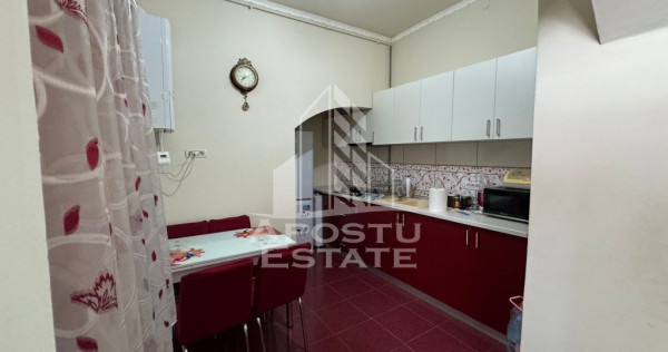 Apartament cu 2 camere, centrala proprie, boxa, Piata Maria