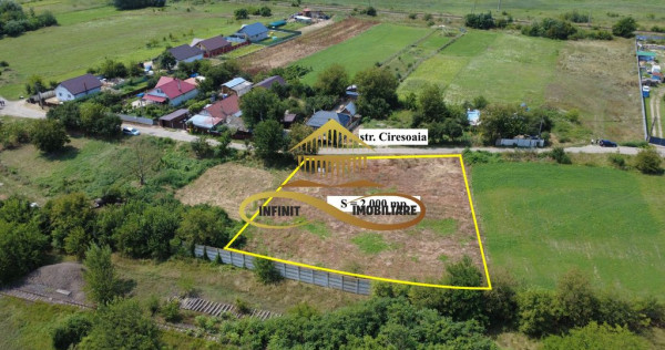 Teren intravilan - ideal pentru constructie 2 case - de v...