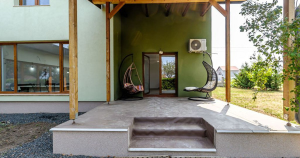 REDUCERE Casă nouă, spațioasă, în cartierul reziden?...