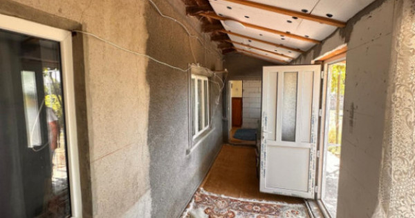 Casă situată &icirc;n zona Cobadin, COMISION 0%