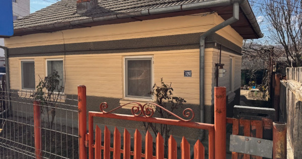 Casa centru Pucioasa, Dambovita