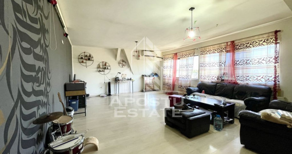 Apartament cu 4 camere decomandat, 106 mp, Calea Torontal...