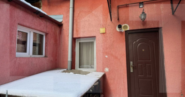 Casă 3 camere la cheie, cu teren și posibilitate mansardar