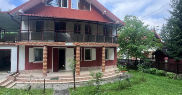 Oportunitate!! Vila in Solca!