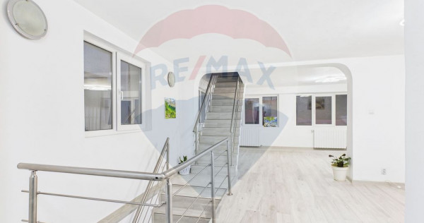 Vila 2 in 1 de vanzare Rahova, locuinta + spatiu comercial