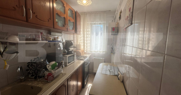 Apartament cu 3 camere, etajul 2/4, 50 mp, Micro 11