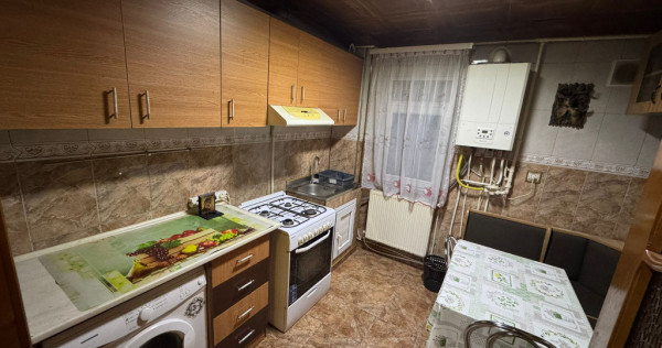 Apartament doua camere, mobilat utilat curat etaj 1, Cornisa