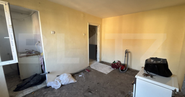 Apartament cu 2 camere, 31 mp, etaj 4/4, zona Pacii
