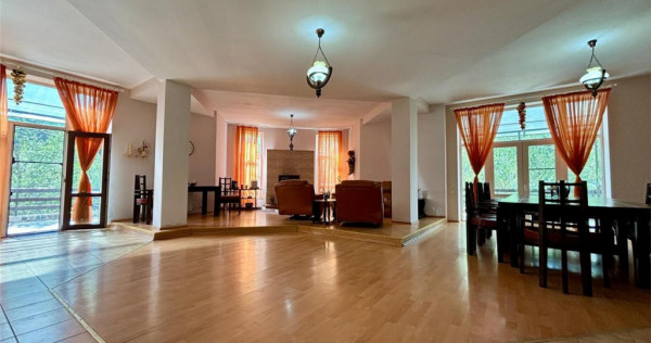 Vila Impunatoare cu Piscina pentru Familie sau Investitie Tu