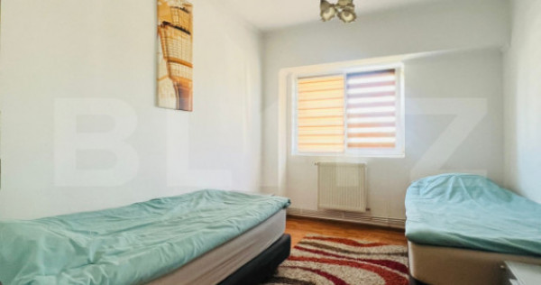 Apartament cu 3 camere, decomandat, 65 mp, zona Materna