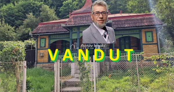 Bocsa, Casa Cocheta de Vacanta cu Teren.