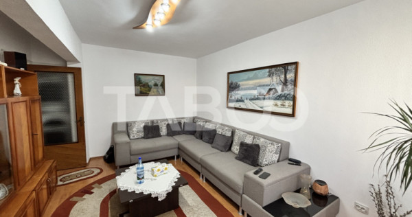 Apartament de vanzare 3 camere 65mp cu pivnita zona Valea Au