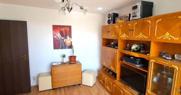 De vânzare apartament 3 camere – Zona Sud, Focșani