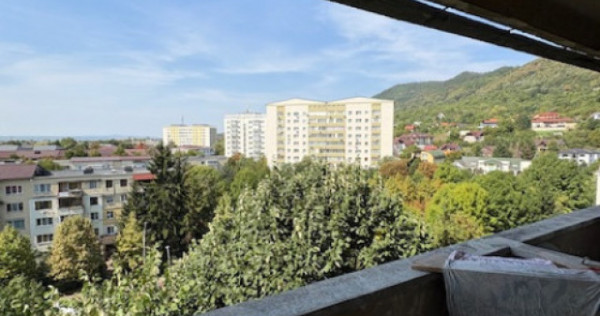 Apartament de vanzare, cu 2 camere semidecomandat, 48 mp, zo