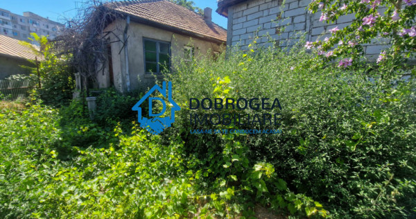 ZONA CENTRALA- CASA BATRANEASCA, TEREN 490 MP, DESCHIDERE 2