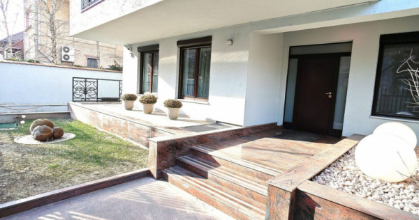 Proprietate superbă situată în zona exclusivistă a capit