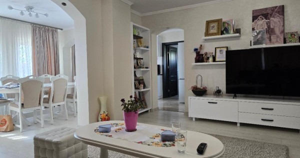 Vila D+P+M, Zona -Episcopia, teren 513 mp, lux, SC-310 , garaj, gaz