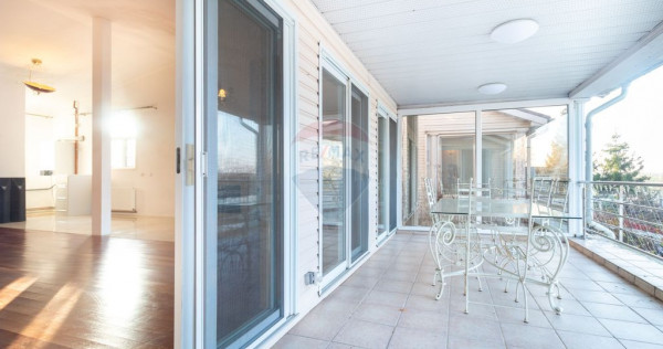 Snagov - Vila 5 camere cu semineu, piscina si iesire dire...