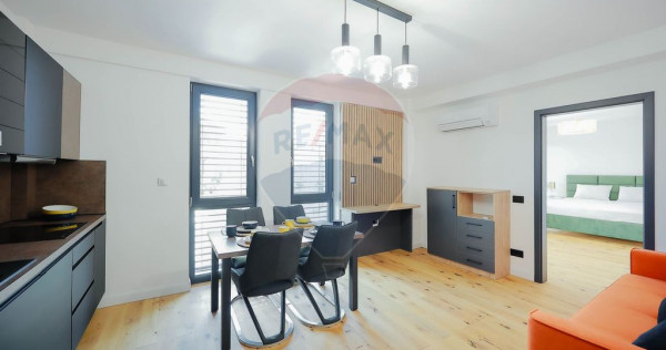 Apartament cu 2 camere, de v&acirc;nzare, ultracentral, str Av...