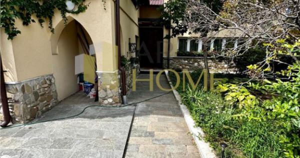 Casa 6 camere, in Ploiesti, zona centrala