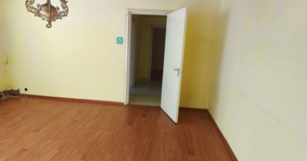 Apartament 3 camere, 61mp, zona Hurmuzachi, Radauti
