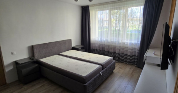 Garsoniera decomandata, renovata Astra