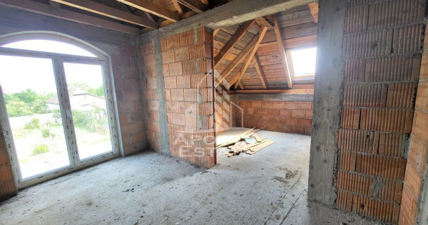 Casa individuala cu 5 camere,3 bai si garaj,Becicherecul Mic