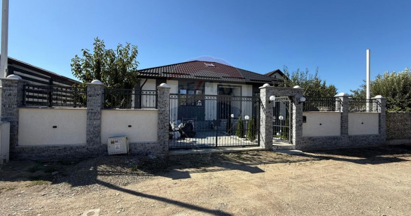 Casă / Vilă cu 4 camere strada Verde!